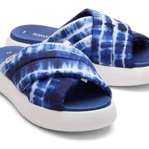 Navy Black mallow crossover sandals TOMS